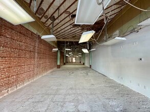 440-458 E Colorado Blvd, Pasadena, CA for lease Interior Photo- Image 2 of 10