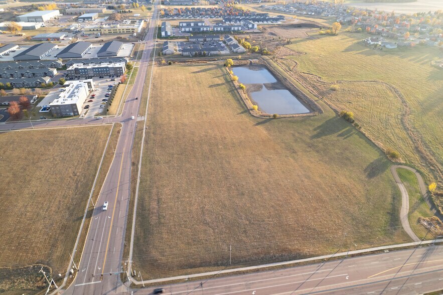 3801 N Career Ave, Sioux Falls, SD à vendre - Aérien - Image 1 de 5
