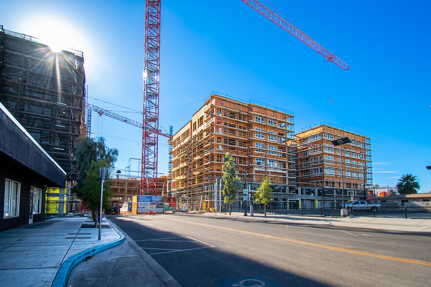 1200-1207 S 3rd St, Las Vegas, NV à louer - Photo du bâtiment - Image 2 de 11