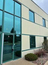 2760 Beverly Dr, Aurora, IL for lease Building Photo- Image 2 of 9