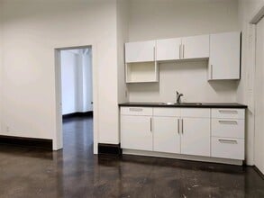 275 4th St E, Saint Paul, MN for lease Interior Photo- Image 1 of 5