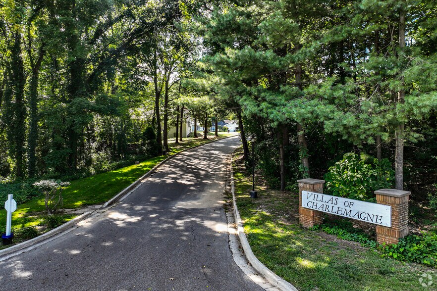709 Toulouse, Battle Creek, MI à vendre - Photo du bâtiment - Image 2 de 5