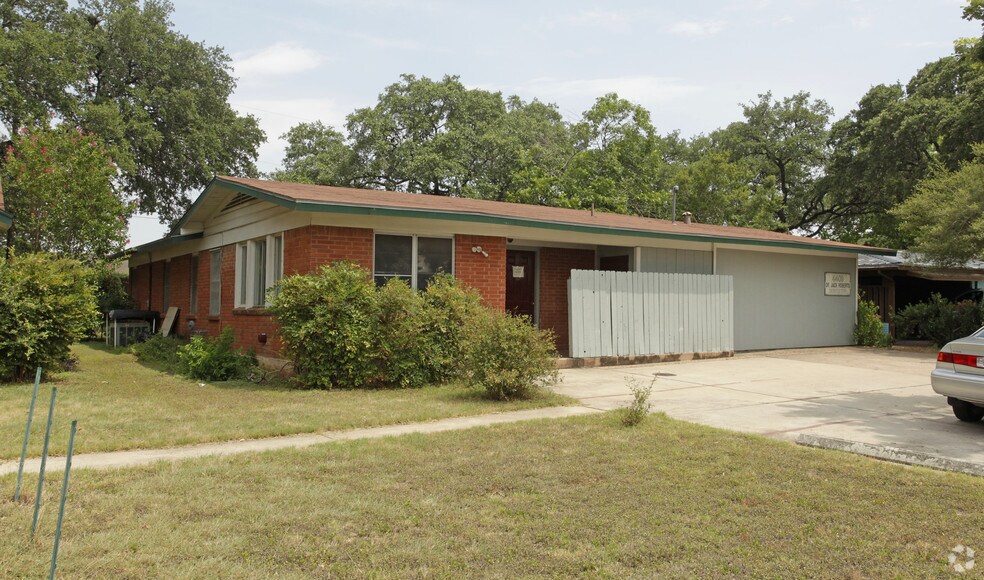 4409 Pack Saddle Pass, Austin, TX à vendre - Photo du bâtiment - Image 2 de 2