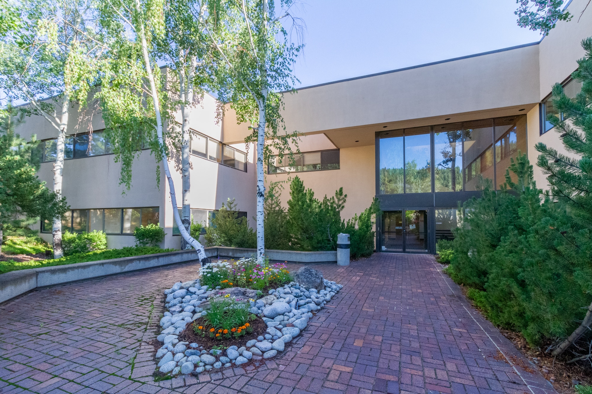 602 Park Point Dr, Golden, CO for lease Primary Photo- Image 1 of 13