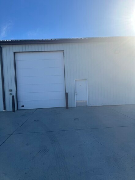 1170 S 29th St W, Billings, MT à louer - Photo du bâtiment - Image 3 de 8