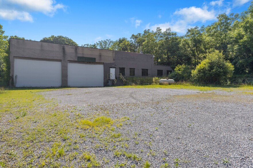 1901 Old Butler Rd, New Castle, PA à vendre - Photo du bâtiment - Image 3 de 31