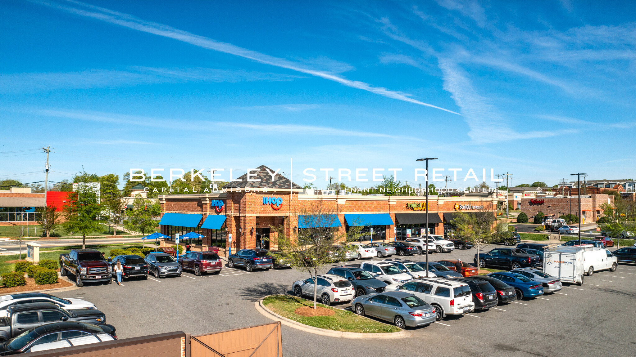 5815 Highland Shoppes Dr, Charlotte, NC for sale Building Photo- Image 1 of 1