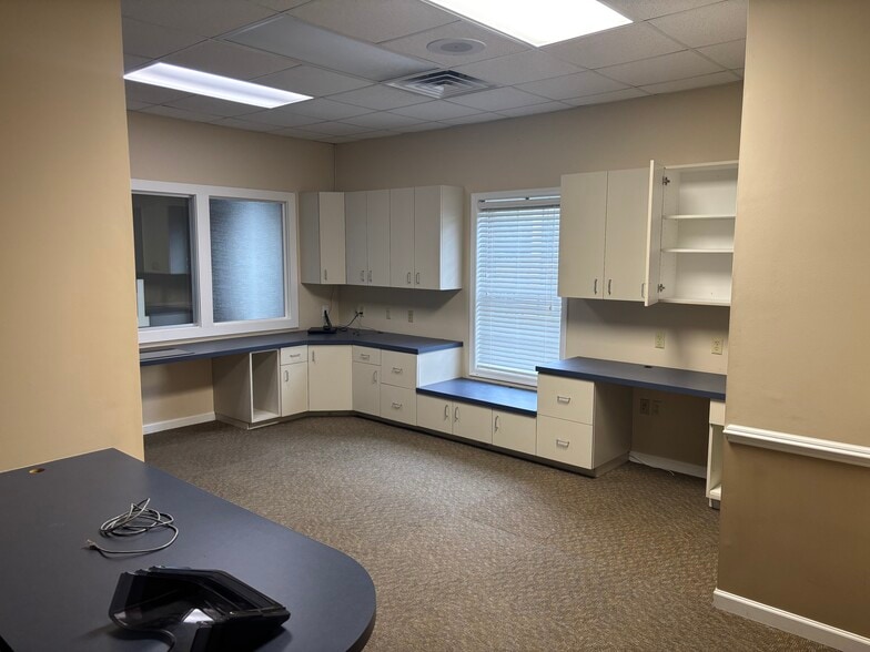 1557 Lee Hwy, Staunton, VA for lease - Primary Photo - Image 1 of 12