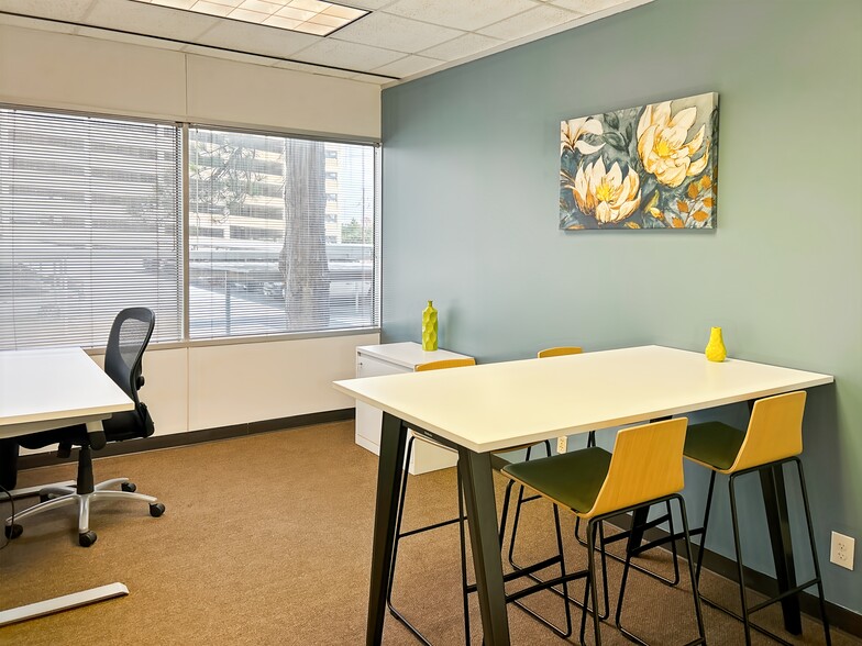 1400 Broadfield Blvd, Houston, TX for lease - Building Photo - Image 2 of 21