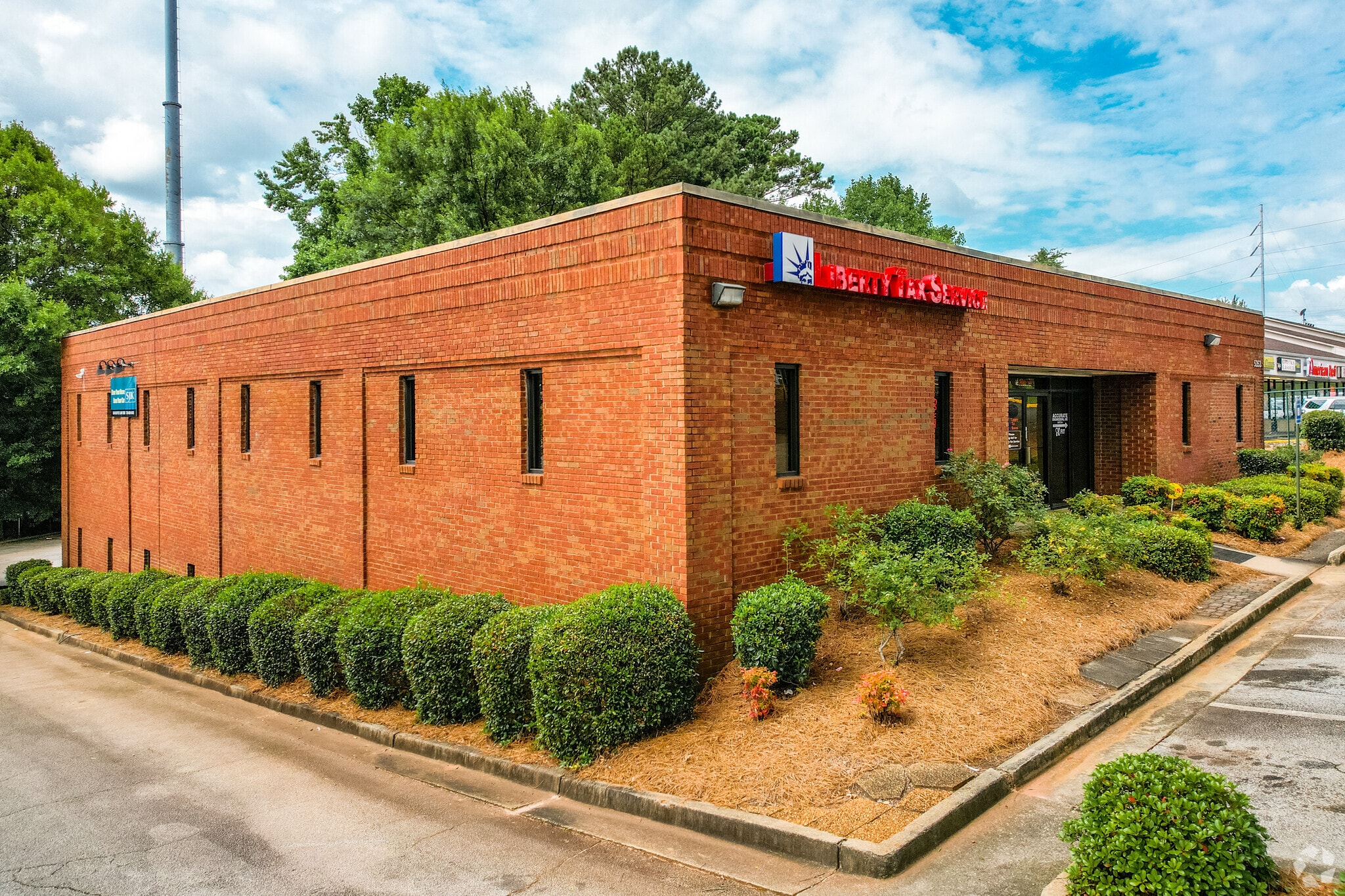 5353 Fairington Rd, Lithonia, GA for lease Building Photo- Image 1 of 11