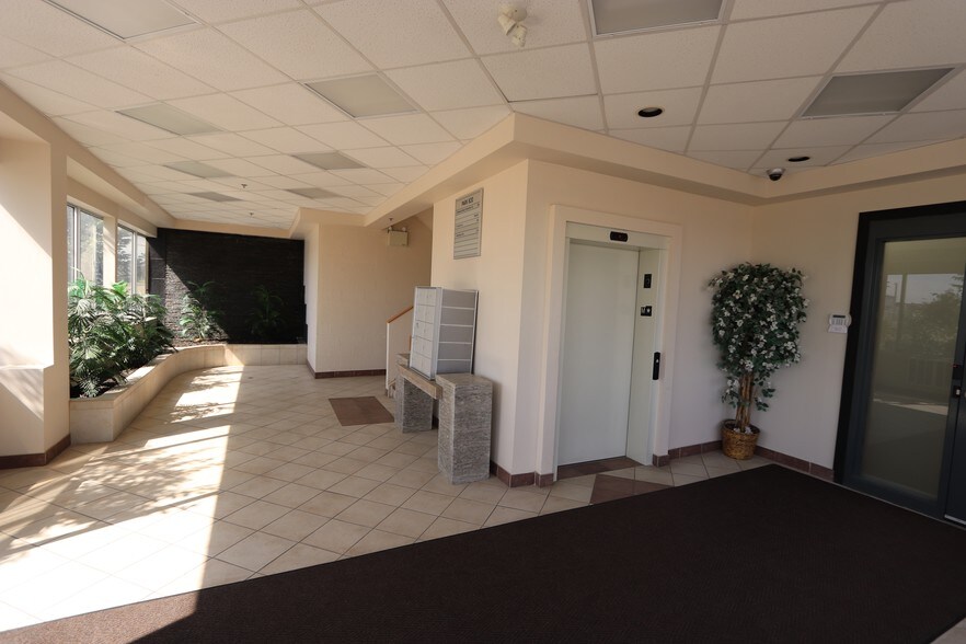 820 59th Ave SE, Calgary, AB for sale - Building Photo - Image 1 of 1