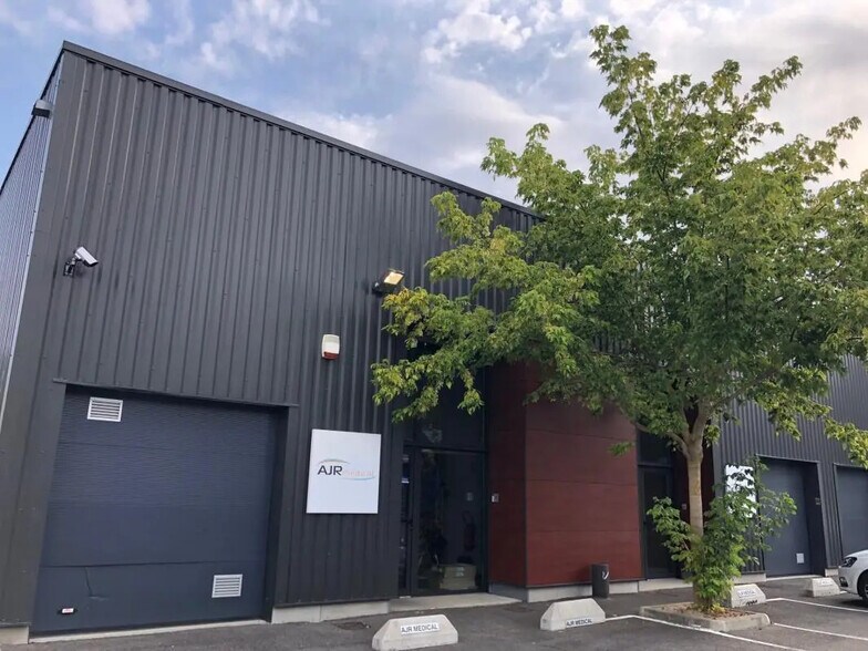 Flex dans Toulouse à louer - Photo du bâtiment - Image 2 de 3