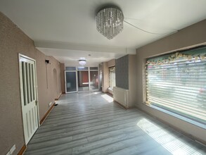 643-645 Bearwood Rd, Smethwick for lease Interior Photo- Image 2 of 5