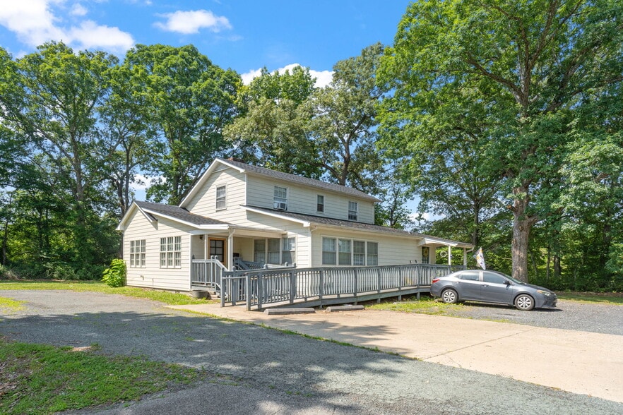 2781 W Bottom Rd, Fork Union, VA for sale - Building Photo - Image 2 of 2
