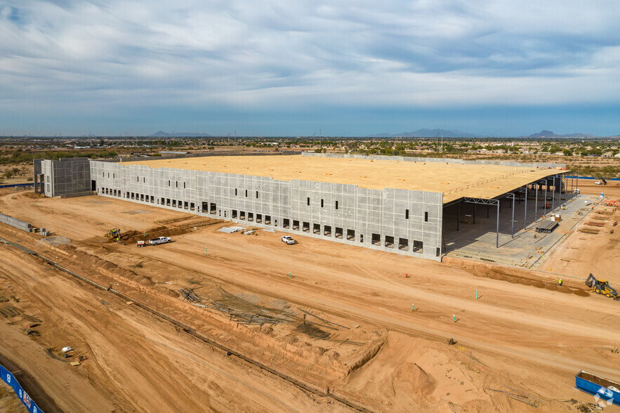 8560 E Elliot Rd, Mesa, AZ for sale - Primary Photo - Image 1 of 1