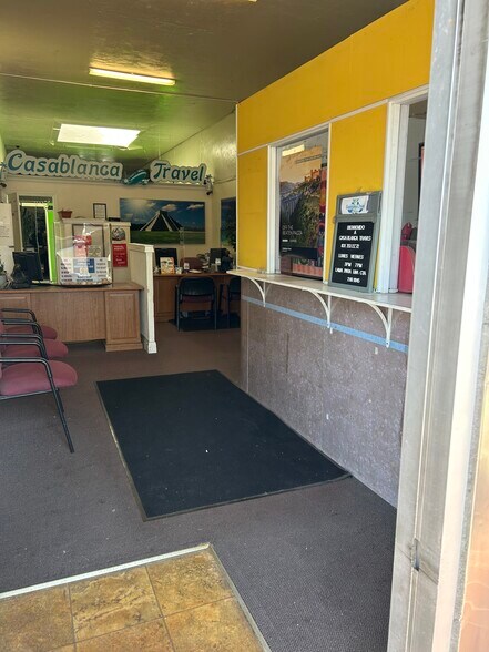 915 E Alisal St, Salinas, CA à louer - Hall d’entrée - Image 3 de 9