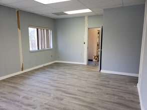 25 Pompton Ave, Verona, NJ à louer Photo intérieure- Image 1 de 5