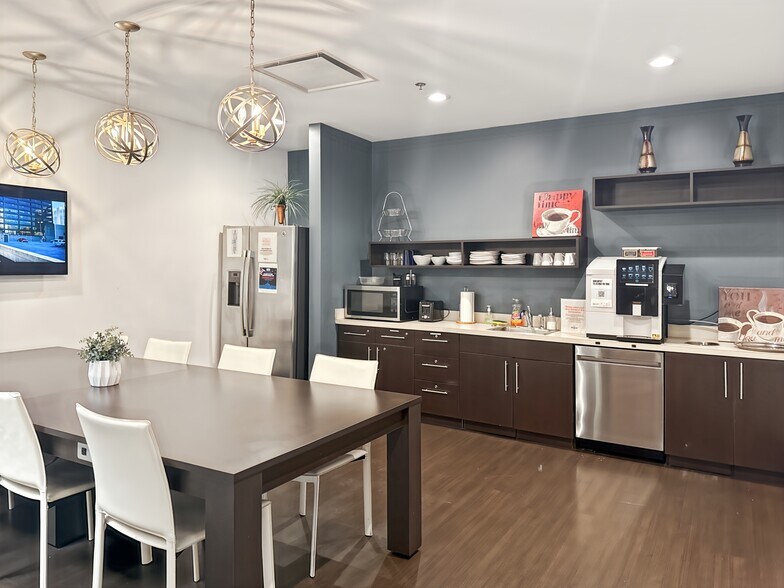 9005 Overlook Blvd, Brentwood, TN à louer - Photo intérieure - Image 2 de 14