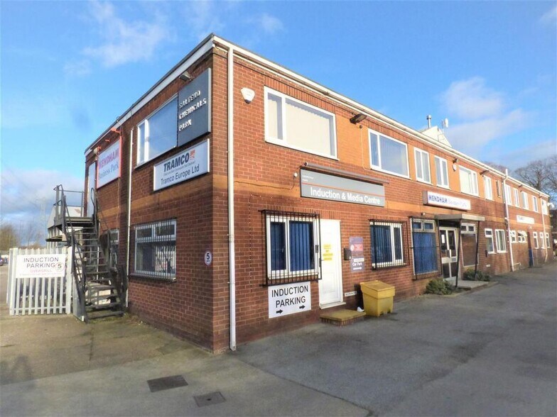 Hull Rd, Hull à louer - Photo du bâtiment - Image 2 de 11