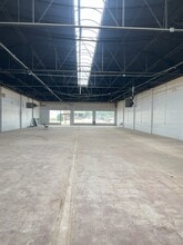 517-519 W Main St, Yukon, OK for lease Interior Photo- Image 1 of 8