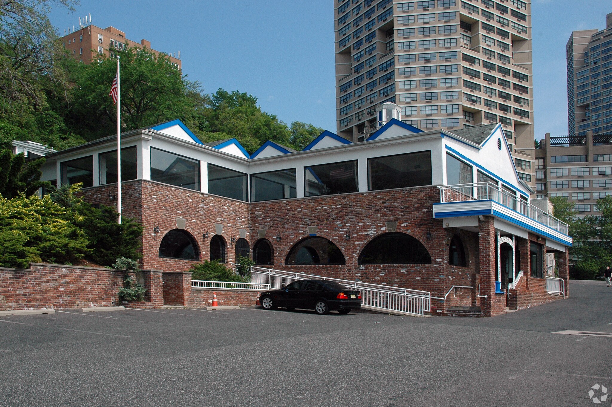 757 Farragut Pl, West New York, NJ à vendre Photo principale- Image 1 de 3