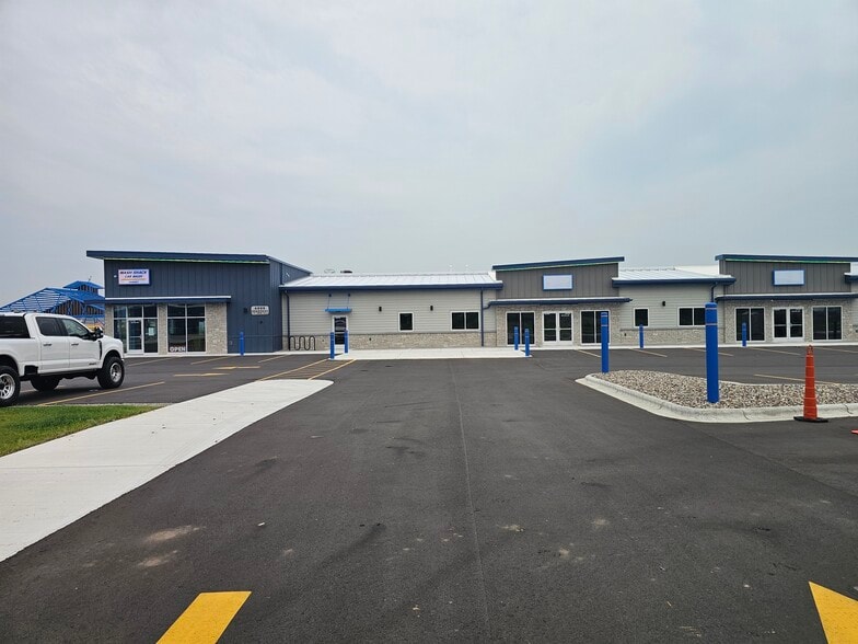 4999 Founders Ter, Hobart, WI for lease - Primary Photo - Image 1 of 1