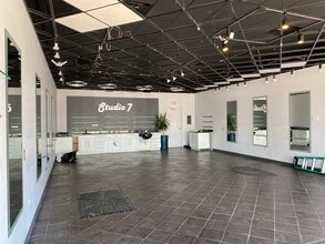 1744-1788 Lake St, Hanover Park, IL for lease Interior Photo- Image 1 of 5