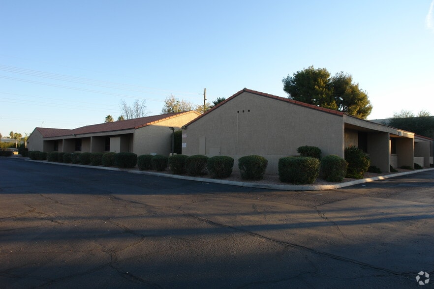 2131 E Broadway Rd, Tempe, AZ for lease - Primary Photo - Image 2 of 5