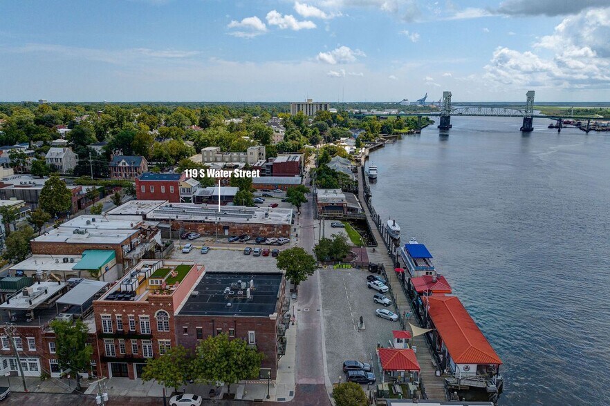 120-124 S Front St, Wilmington, NC for sale - Building Photo - Image 1 of 1