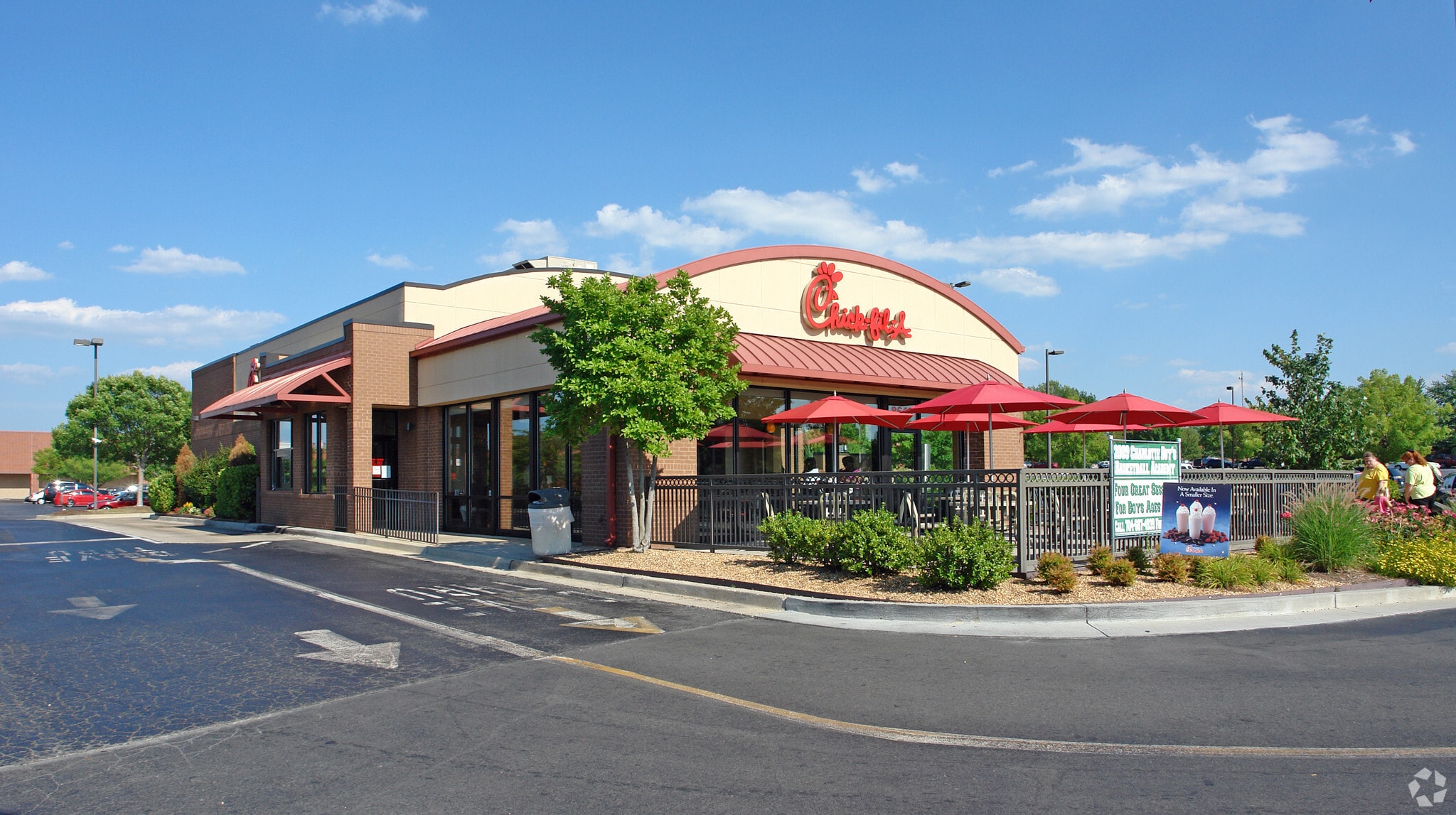 8648 Jw Clay Blvd, Charlotte, NC for lease Building Photo- Image 1 of 8