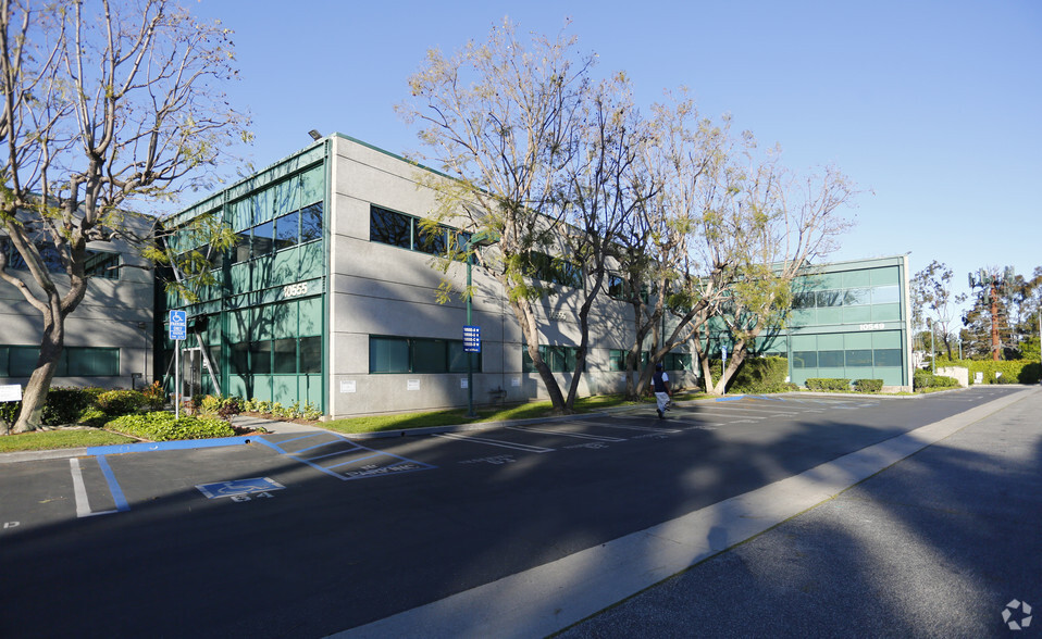 10549 - 10559 Jefferson Blvd, Culver City, CA for sale - Primary Photo - Image 1 of 1