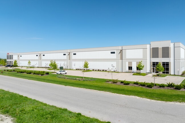 More details for 2340 Kenyon Rd, Bartlett, IL - Industrial for Lease