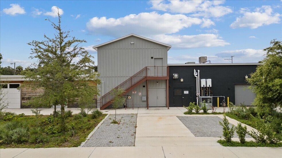 3800 N Nebraska Ave, Tampa, FL à louer - Photo du bâtiment - Image 2 de 7