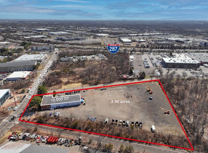 4400 S Clinton Ave, South Plainfield, NJ à louer - Photo du bâtiment - Image 2 de 5