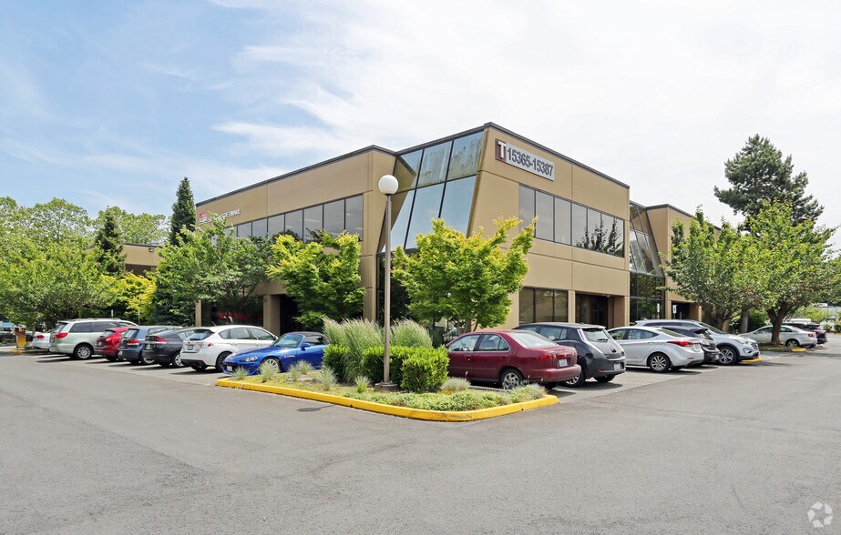 15301 NE 90th St, Redmond, WA for lease - Building Photo - Image 1 of 13