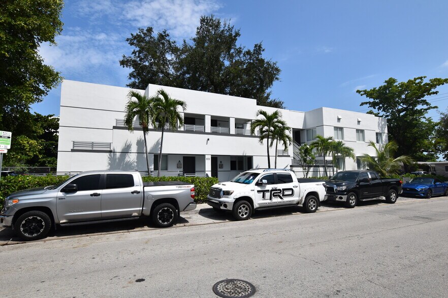 835 SW 8th Ave, Miami, FL à vendre - Photo du bâtiment - Image 2 de 3
