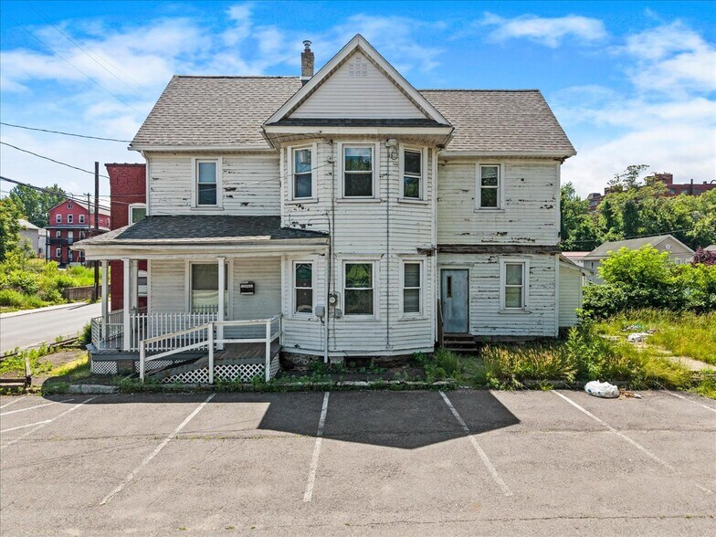 8 W Olive St, Scranton, PA à vendre - Photo du bâtiment - Image 2 de 27