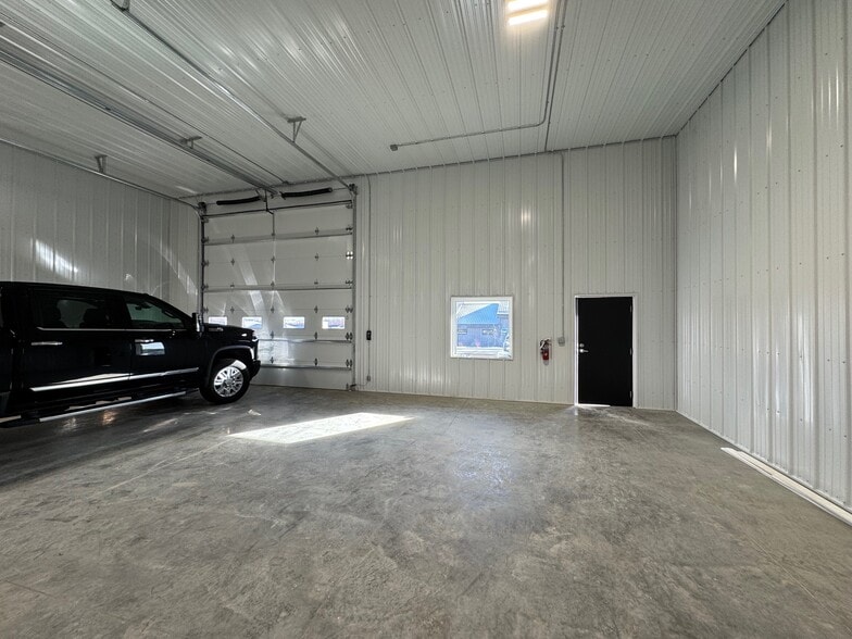 6035 Rome Cir, Rochester, MN for lease - Building Photo - Image 3 of 4