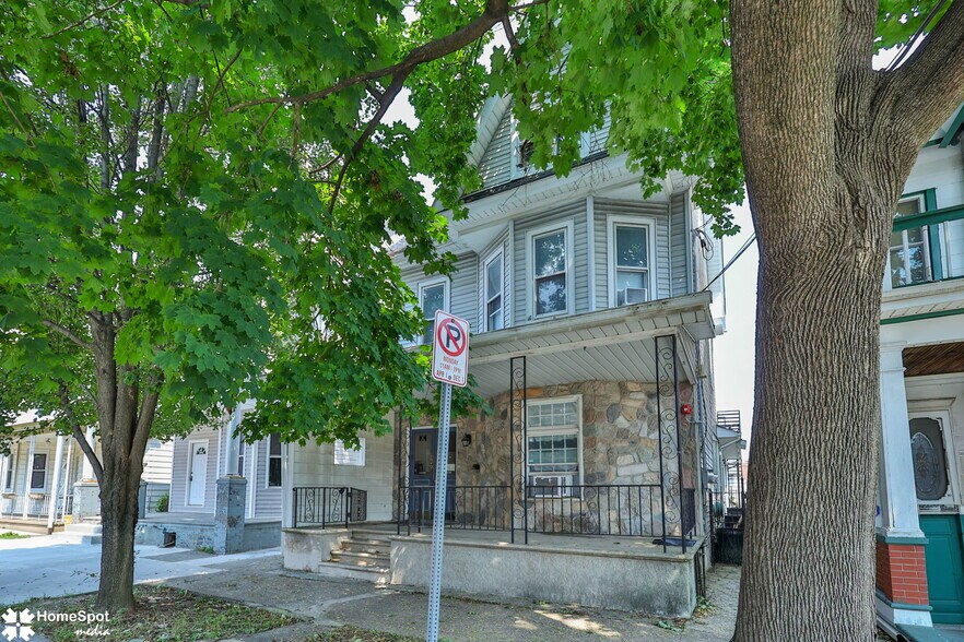 1337 Washington St, Easton, PA à vendre - Photo du bâtiment - Image 2 de 83