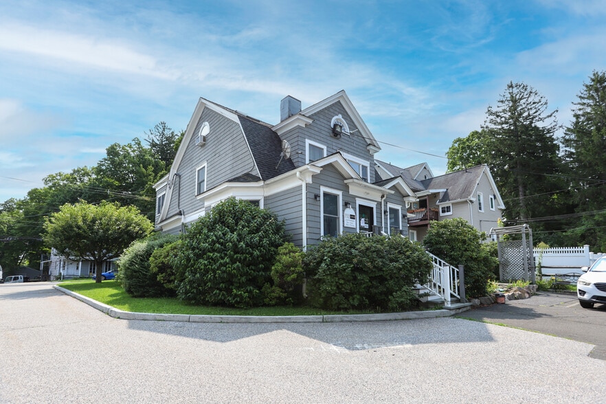 609 Main St, Ridgefield, CT for lease - Building Photo - Image 3 of 6