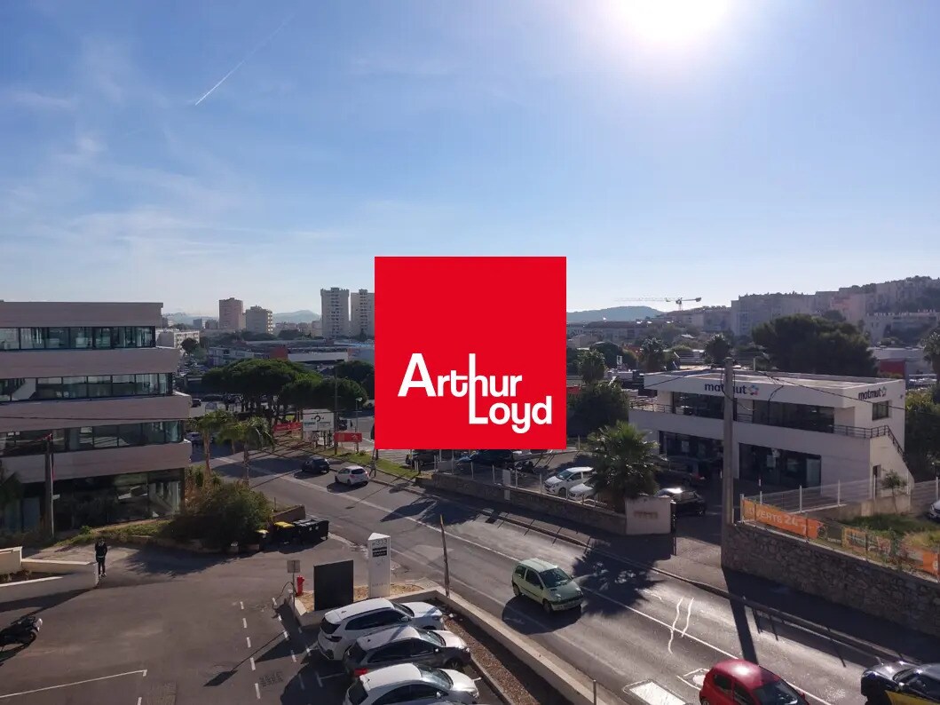 Bureau dans La Seyne-sur-Mer à louer Photo du bâtiment- Image 1 de 11