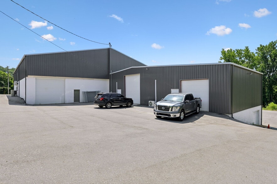 404 Beersheba Hwy, McMinnville, TN for sale - Building Photo - Image 2 of 15