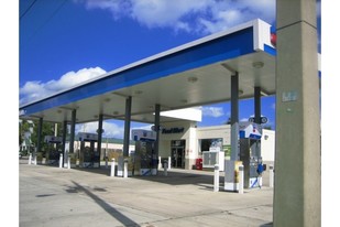 WINTER HAVEN GAS STATION & C-STORE FOR LEASE! - Drive Through Restaurant