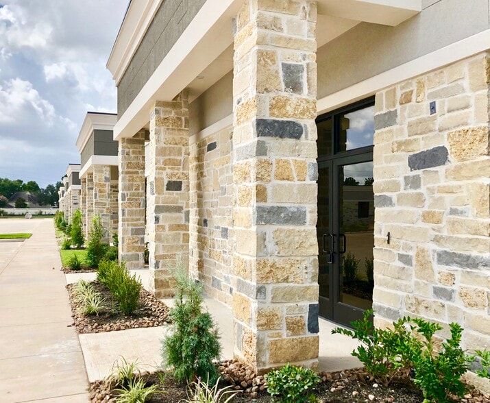 28111 S Firethorne Rd, Katy, TX à louer - Photo du bâtiment - Image 3 de 5