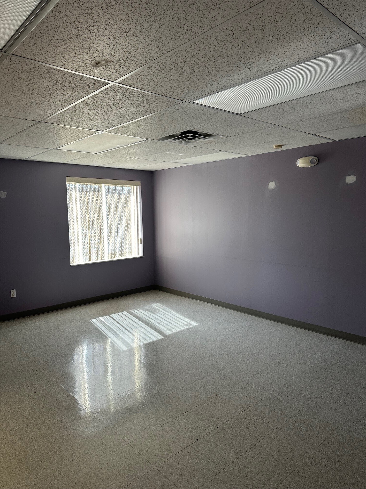 36-60 East Ave, Lockport, NY for lease Interior Photo- Image 1 of 6