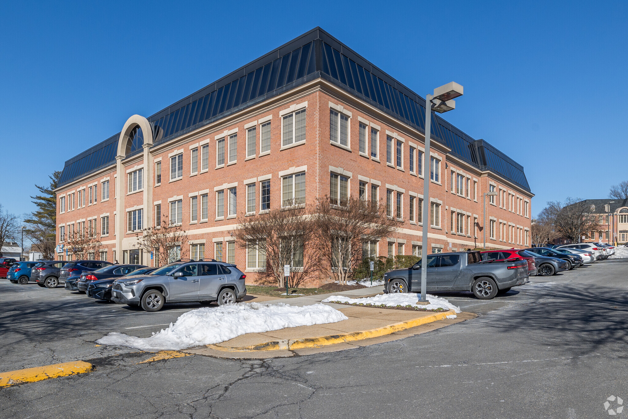 7010 Little River Tpke, Annandale, VA for sale Primary Photo- Image 1 of 1