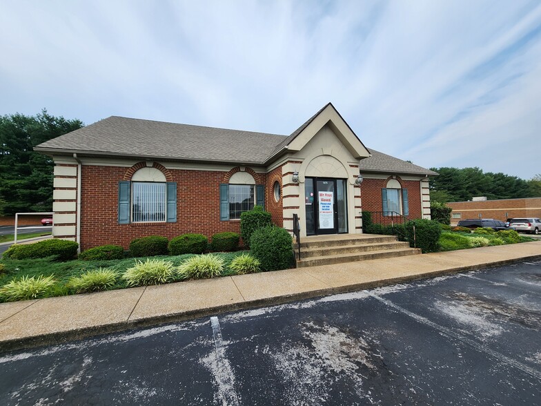 1475 Campbell Ln, Bowling Green, KY à louer - Photo du bâtiment - Image 3 de 12