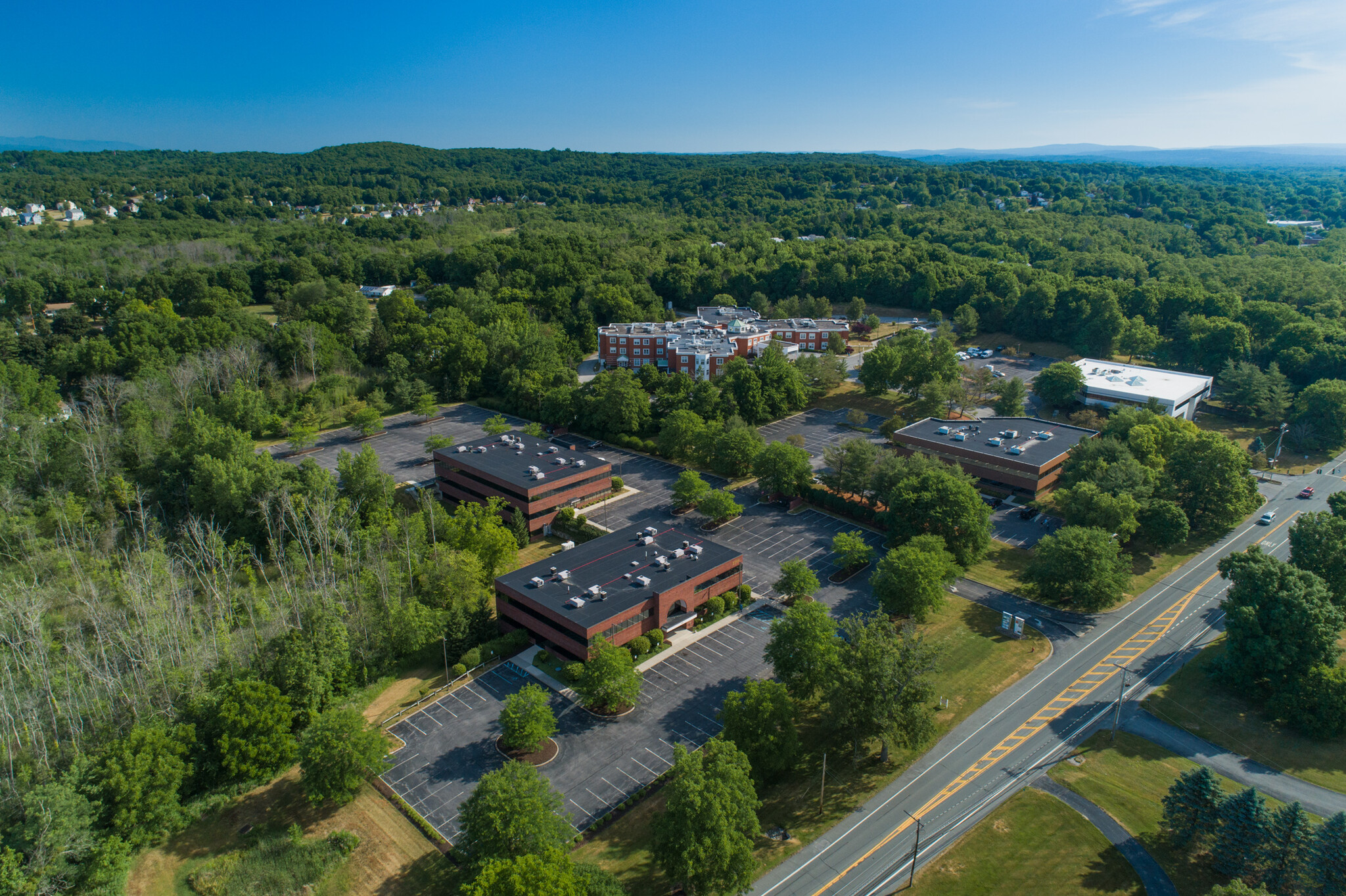 1 Summit Ct, Fishkill, NY for lease Building Photo- Image 1 of 19