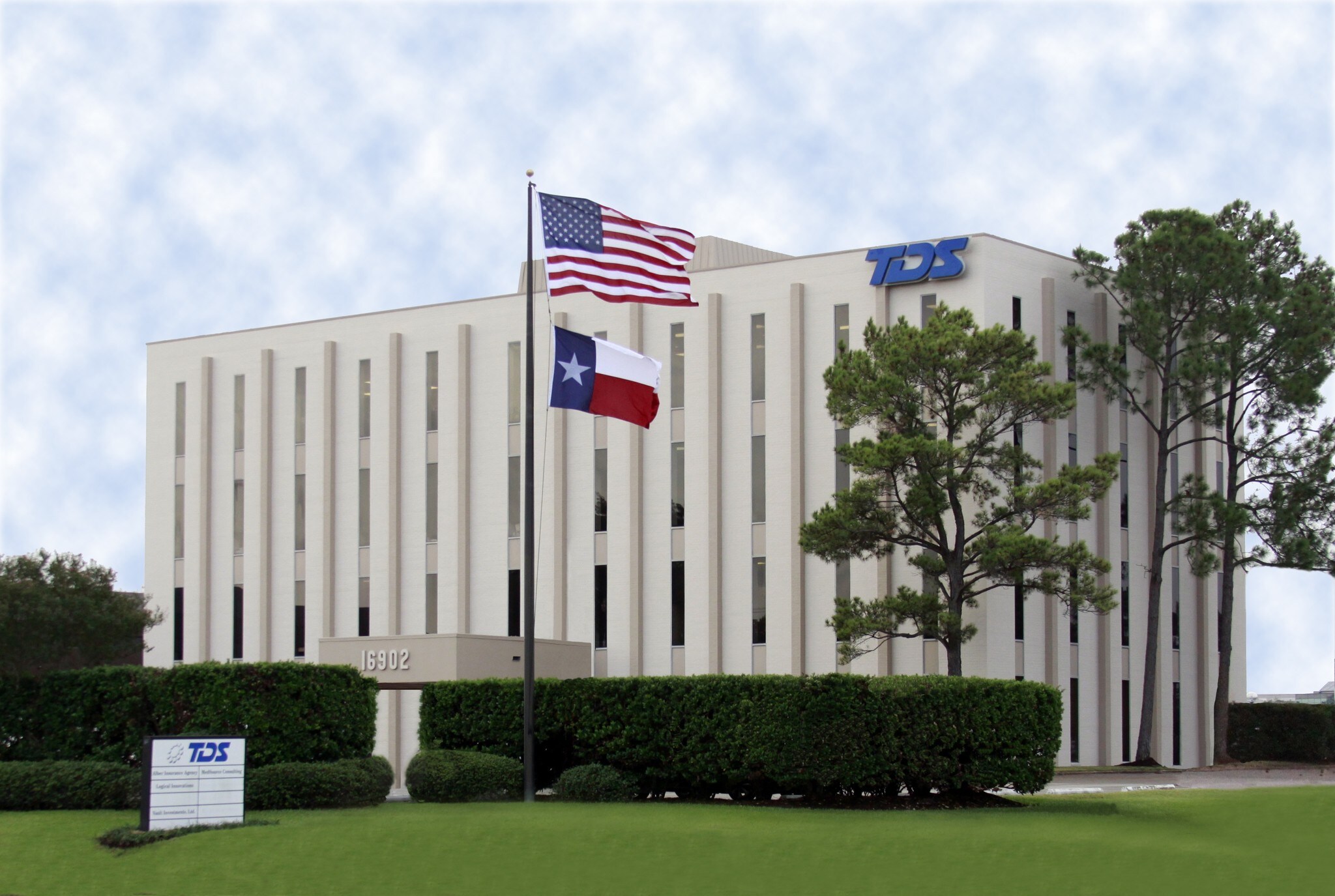 16902 El Camino Real, Houston, TX à vendre Photo du bâtiment- Image 1 de 8