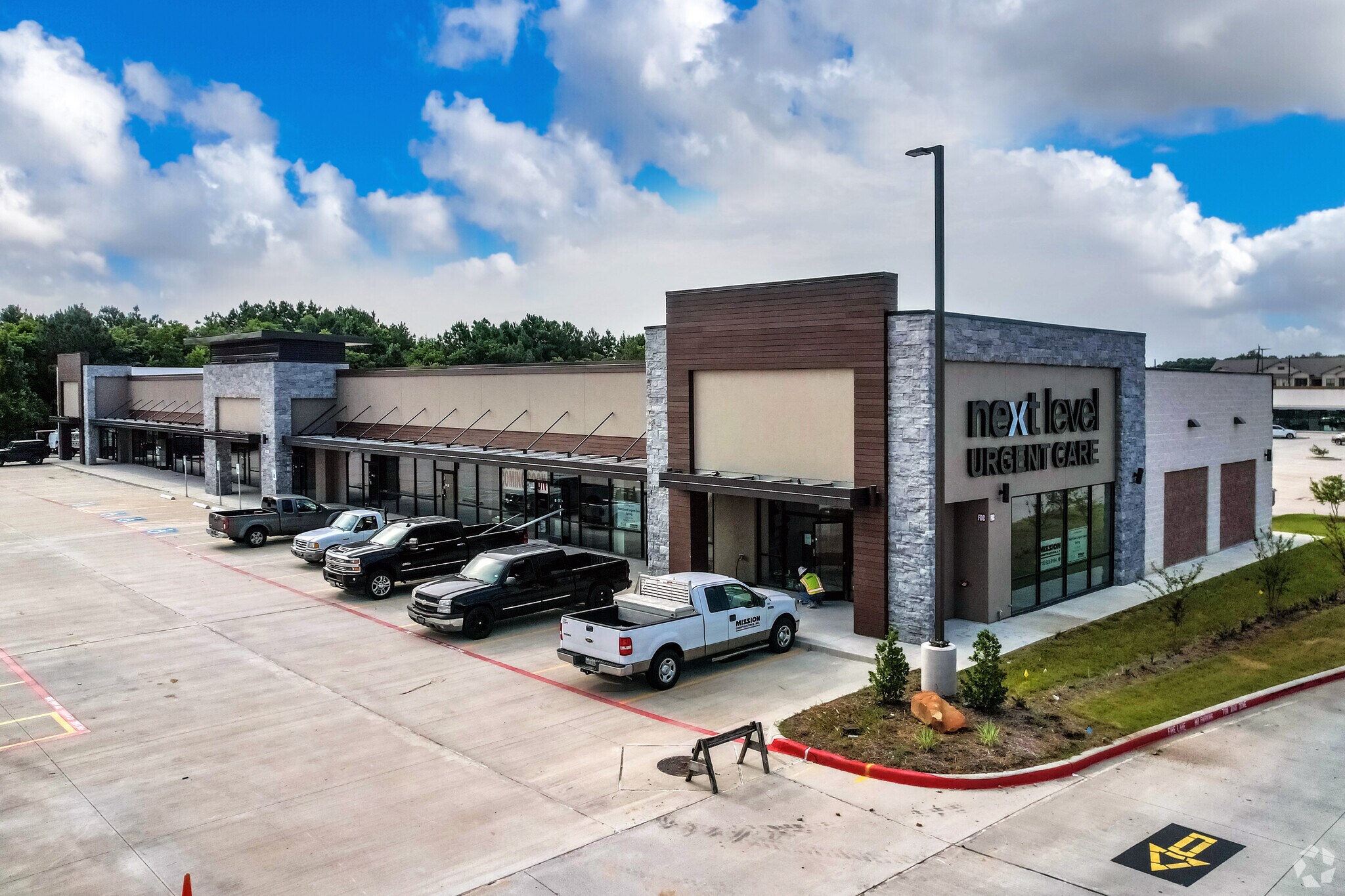 5211 FM 2920 Rd, Spring, TX for lease Primary Photo- Image 1 of 4